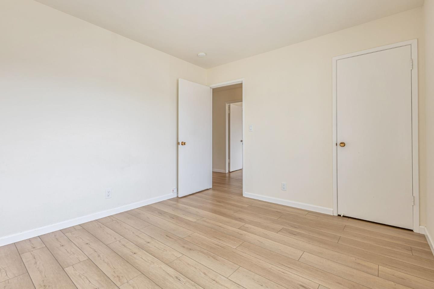 36 Saint James Court