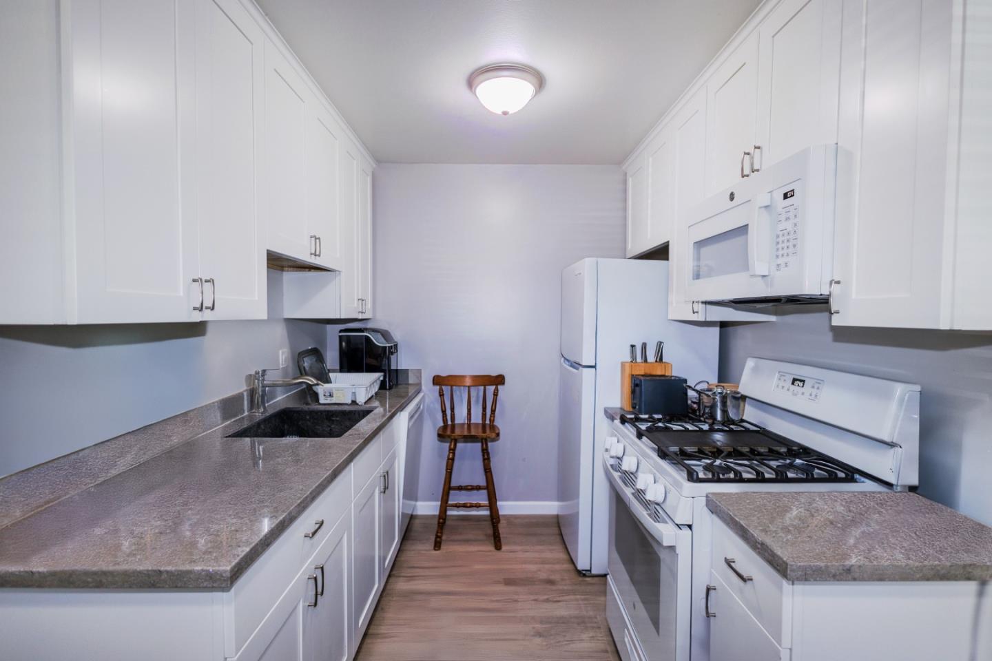 94 East 39th Avenue