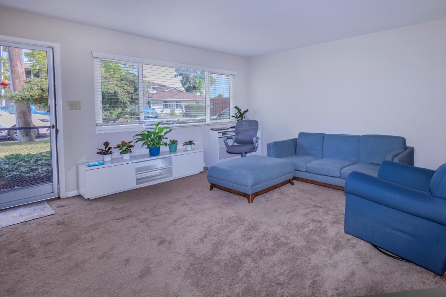 94 East 39th Avenue