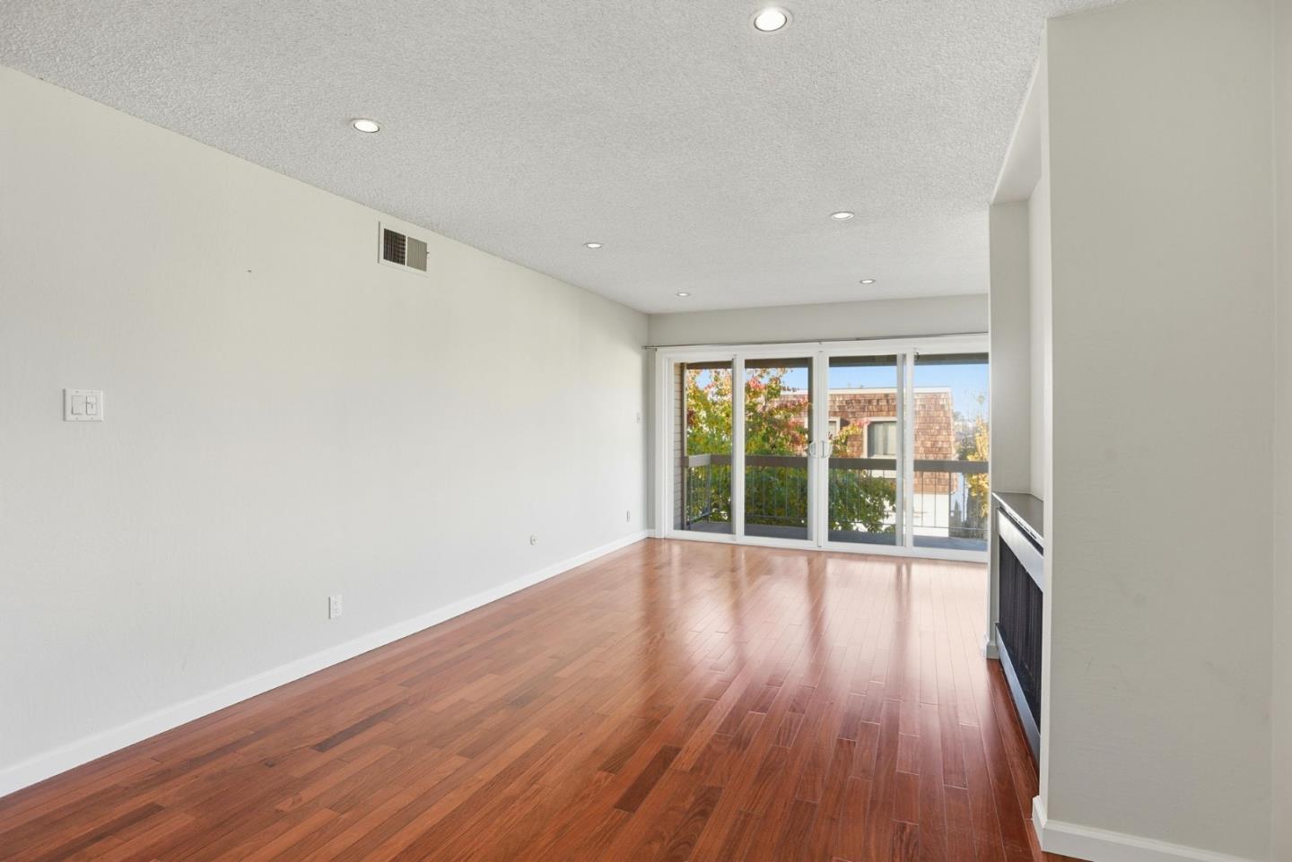 707 Fathom Drive