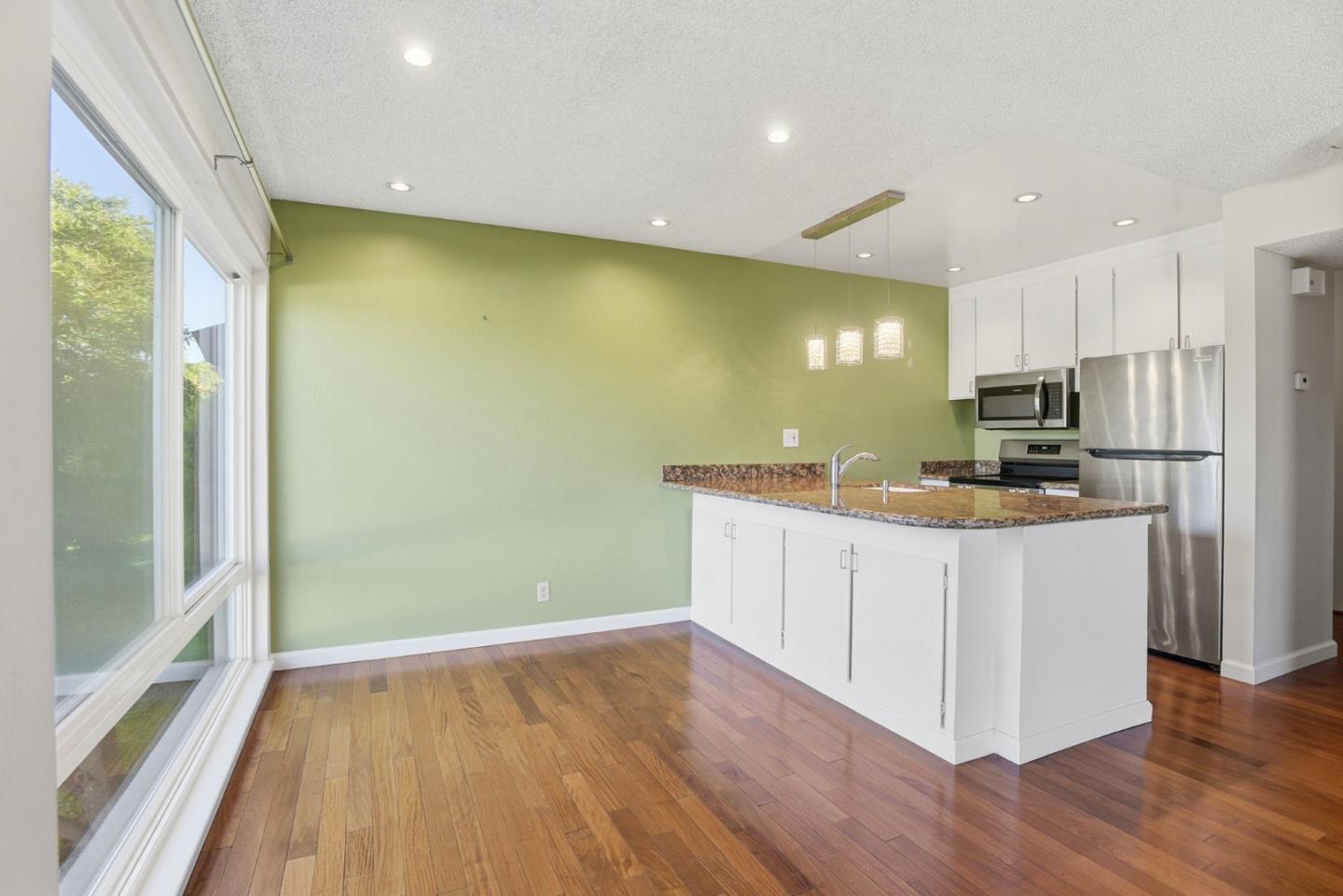 707 Fathom Drive