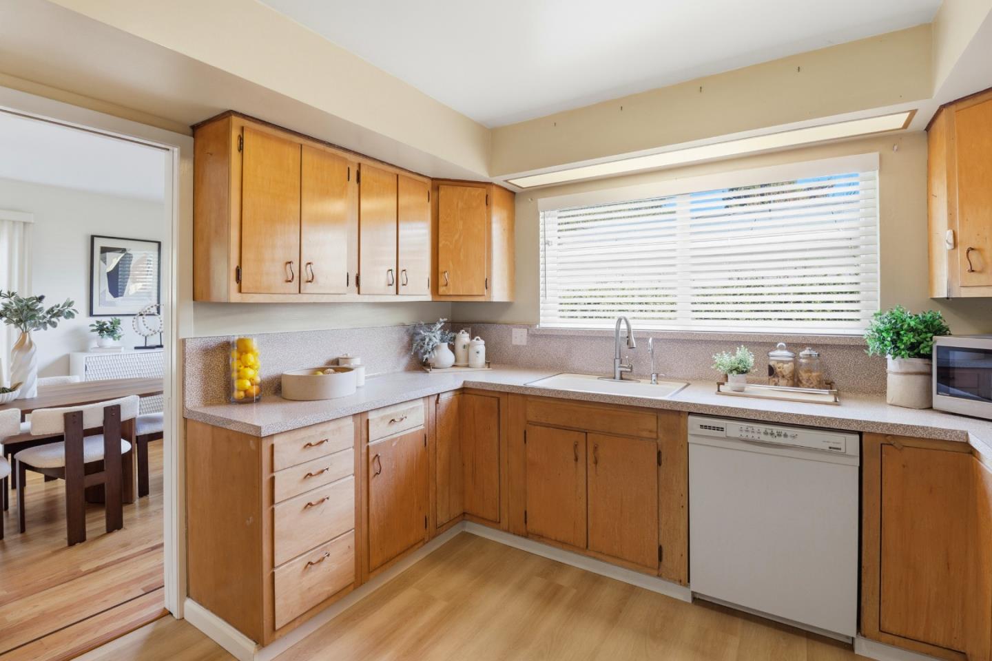 1001 Maywood Drive