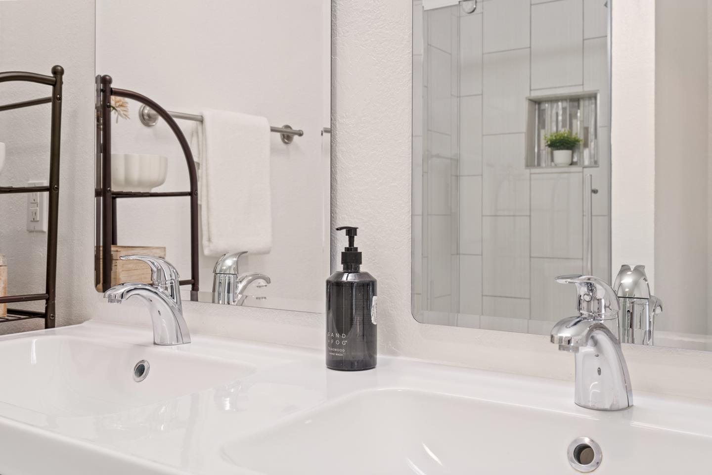 1031 Cherry Avenue 29