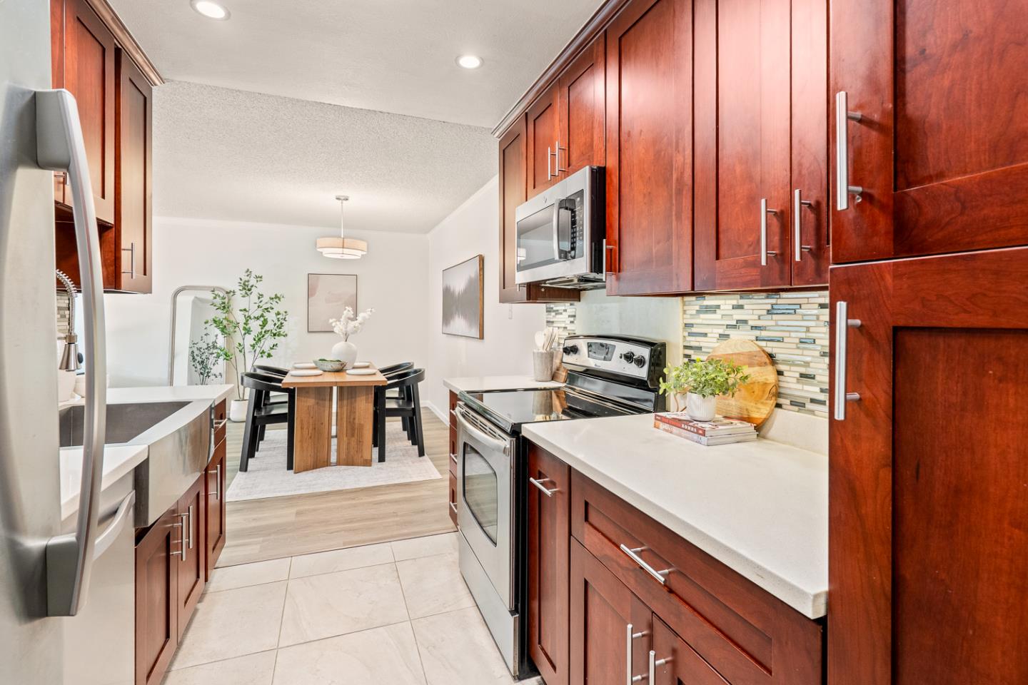 1031 Cherry Avenue 29