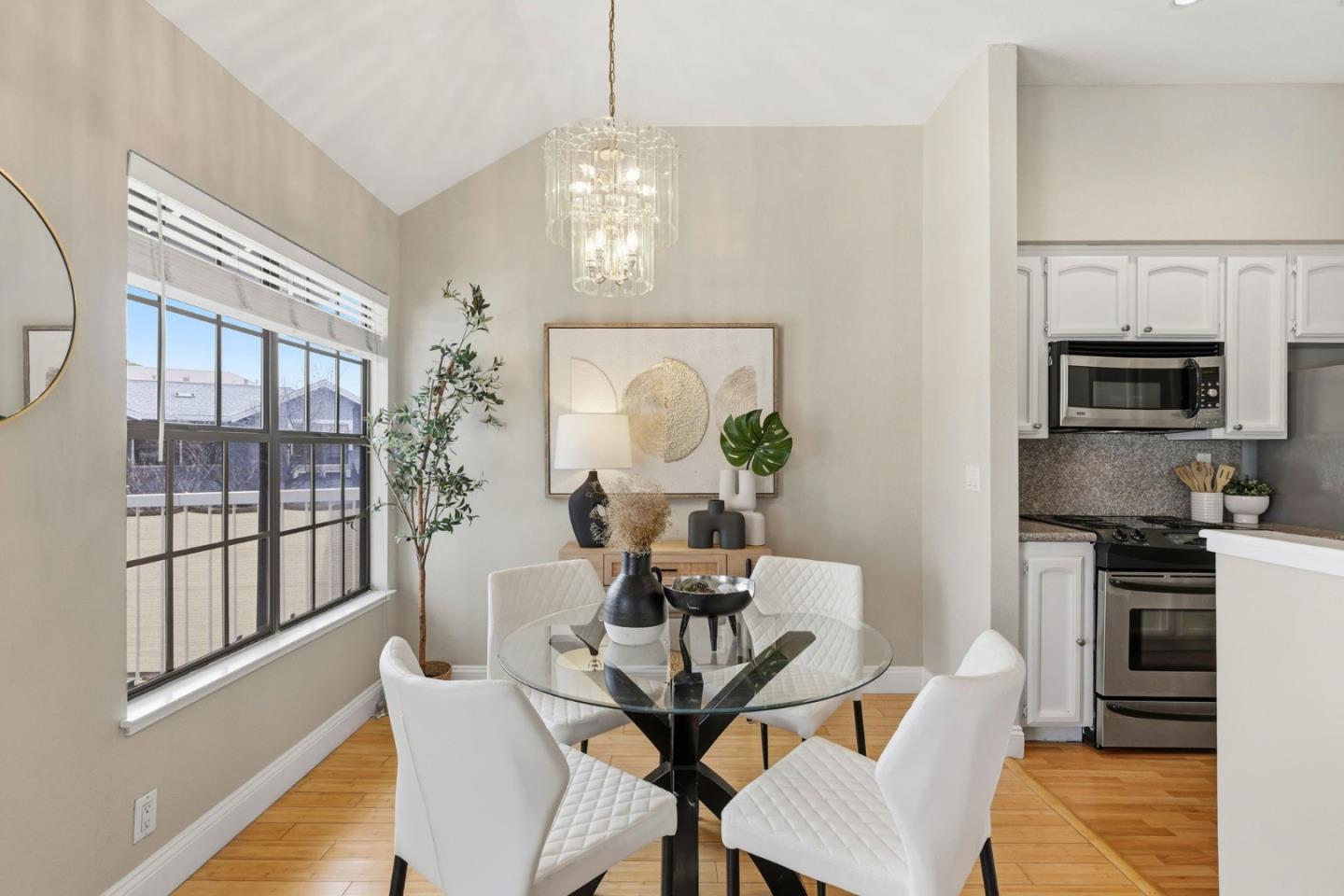 1644 Vista Del Sol