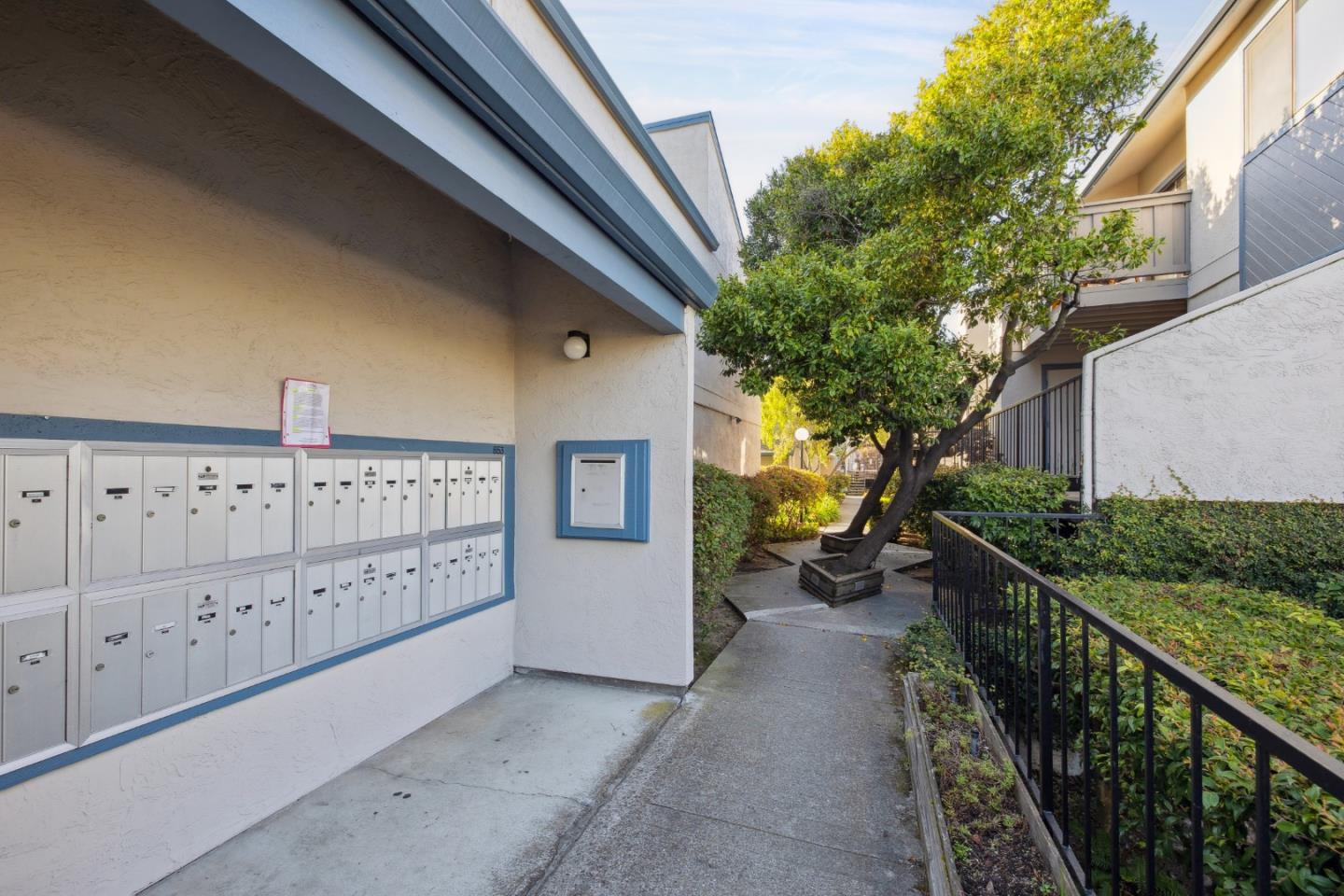 853 Woodside Way 230
