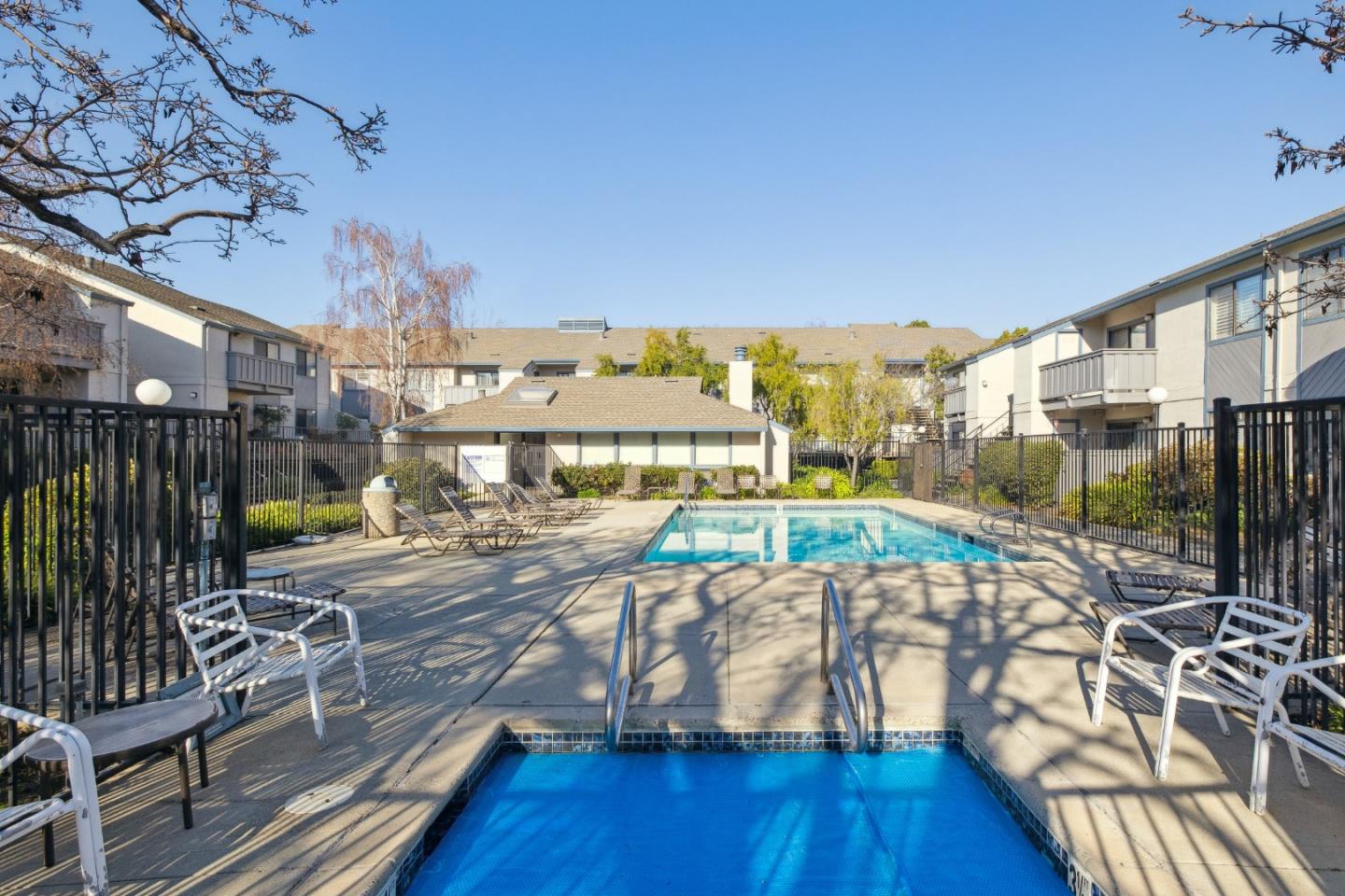 853 Woodside Way 230