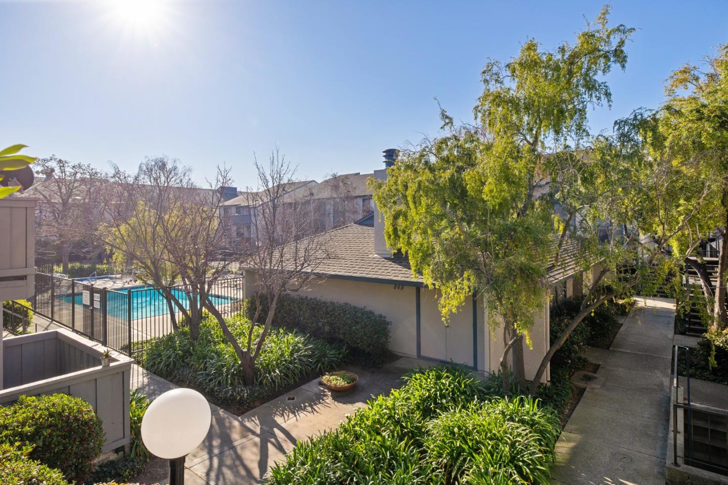 853 Woodside Way 230