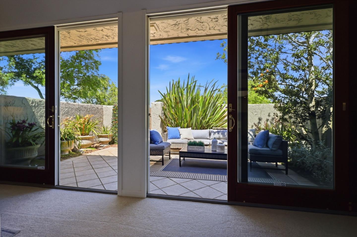 17 Rinconada Circle