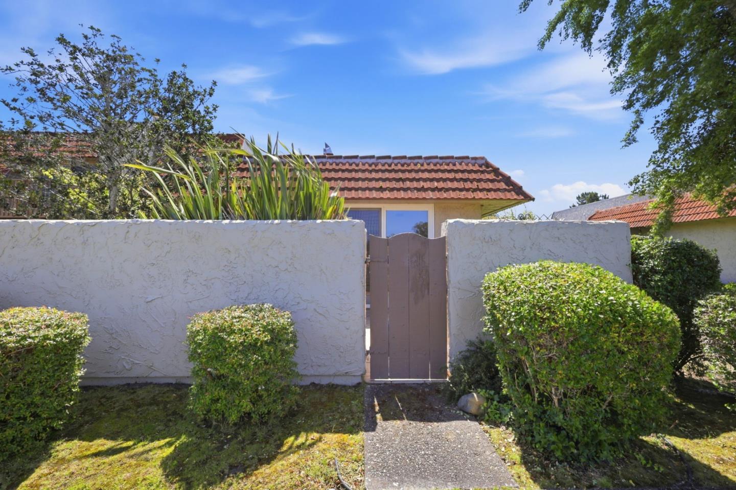 17 Rinconada Circle
