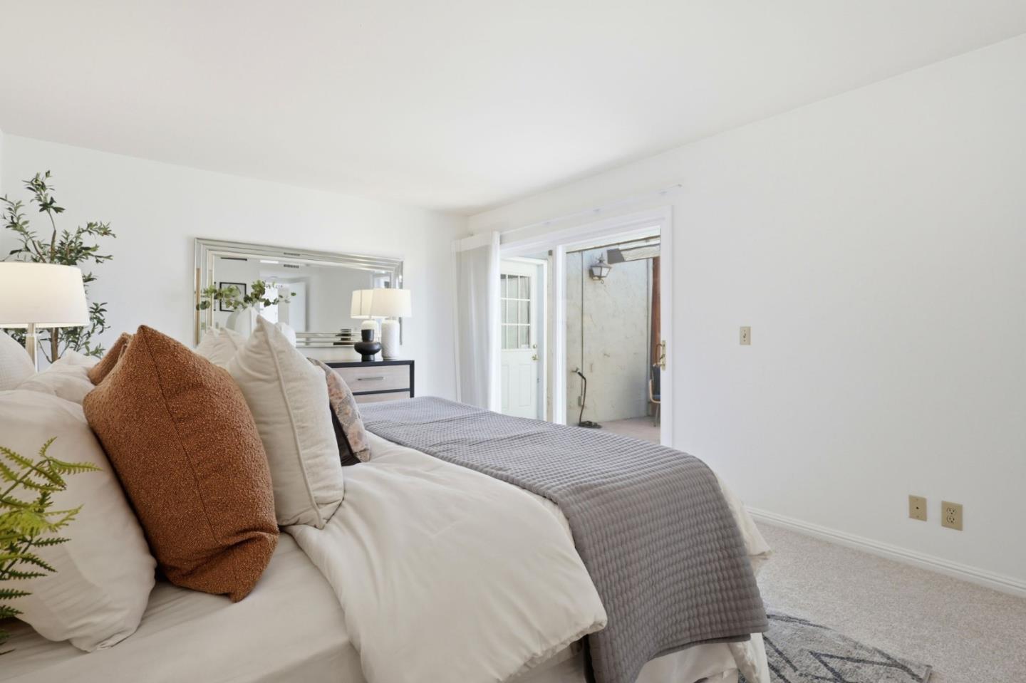 17 Rinconada Circle