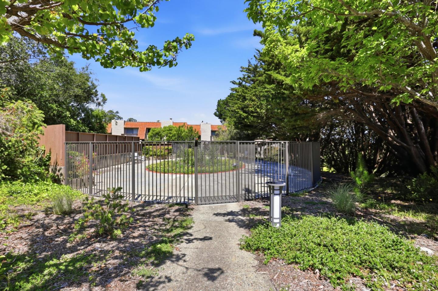 17 Rinconada Circle