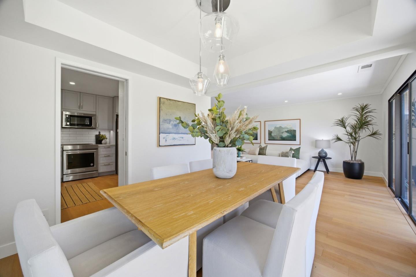 8 Calypso Lane