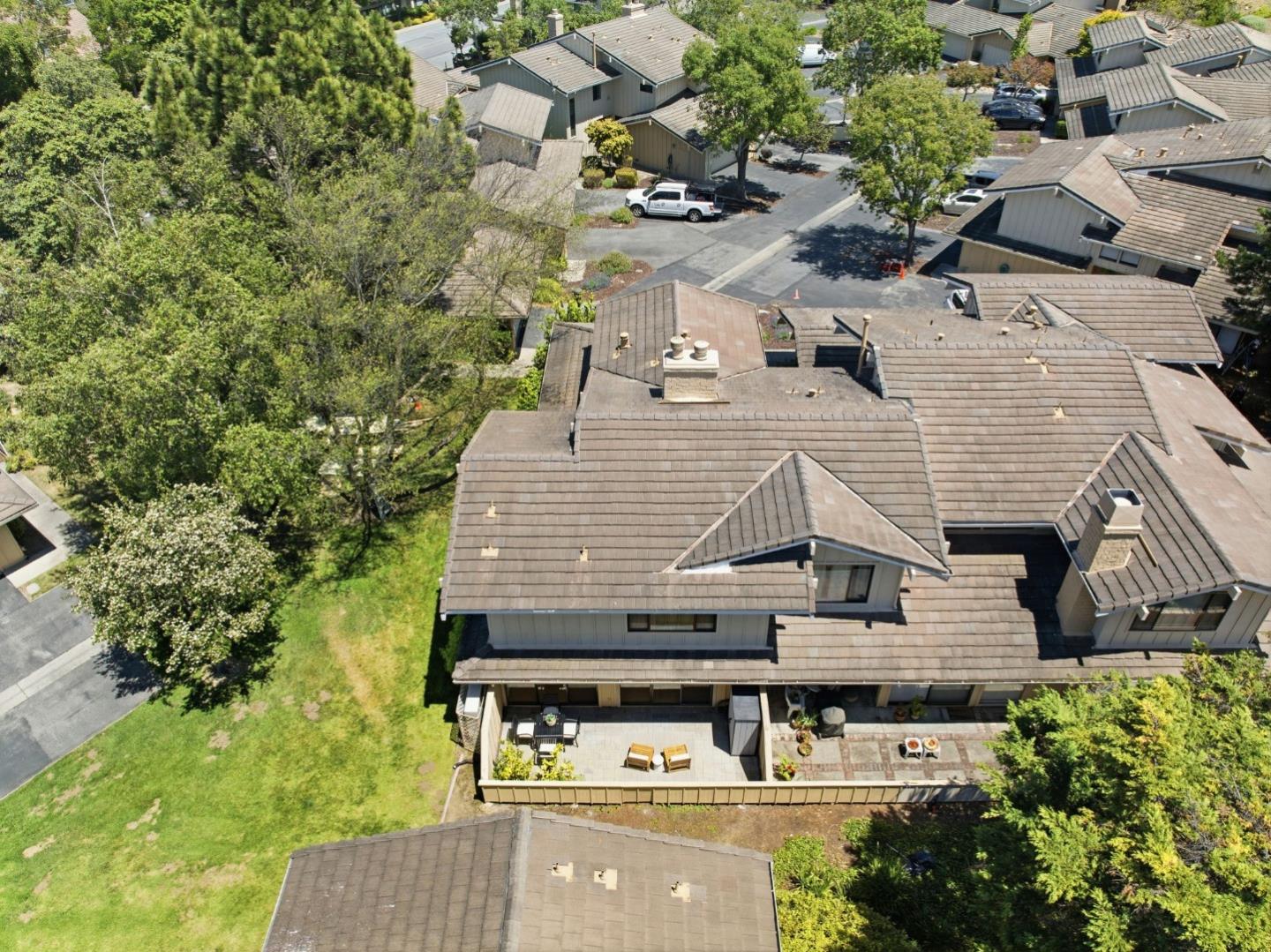 8 Calypso Lane