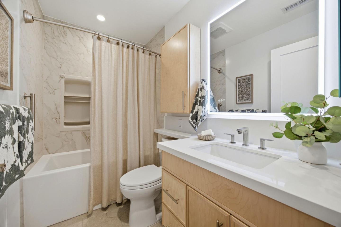 8 Calypso Lane