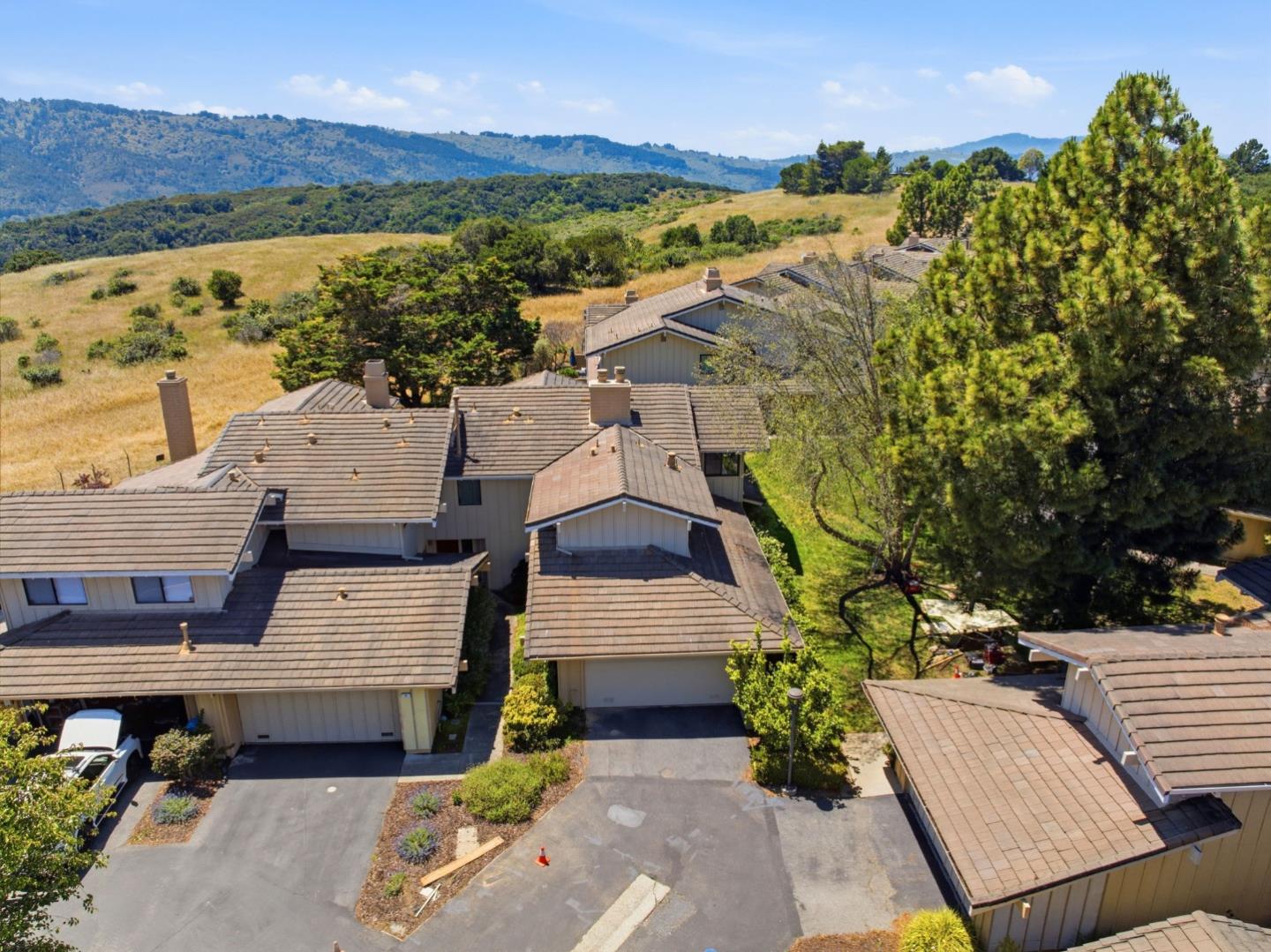 8 Calypso Lane
