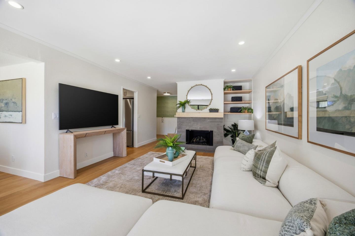 8 Calypso Lane