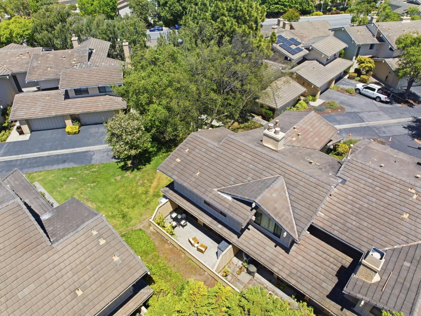 8 Calypso Lane