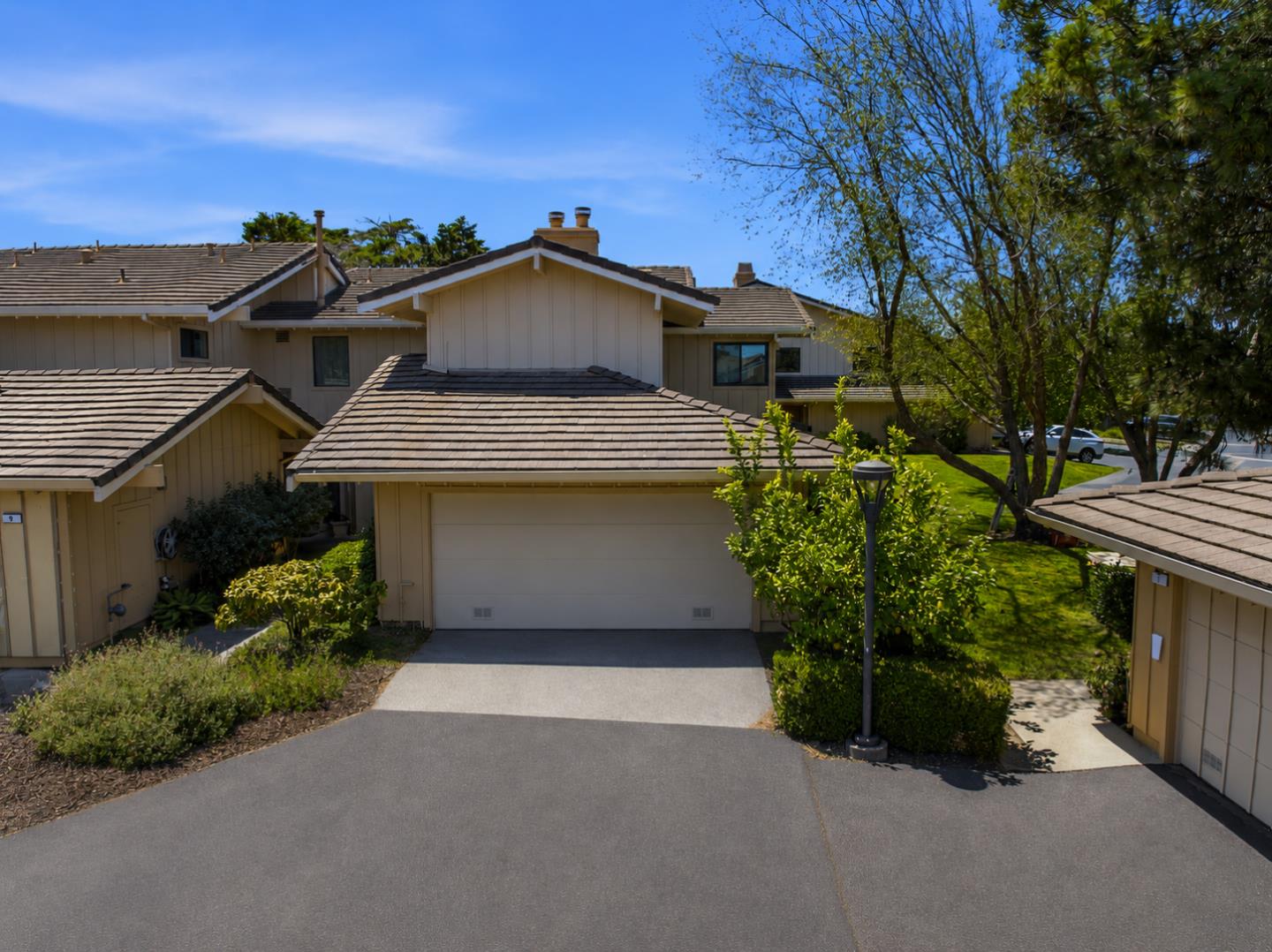 8 Calypso Lane