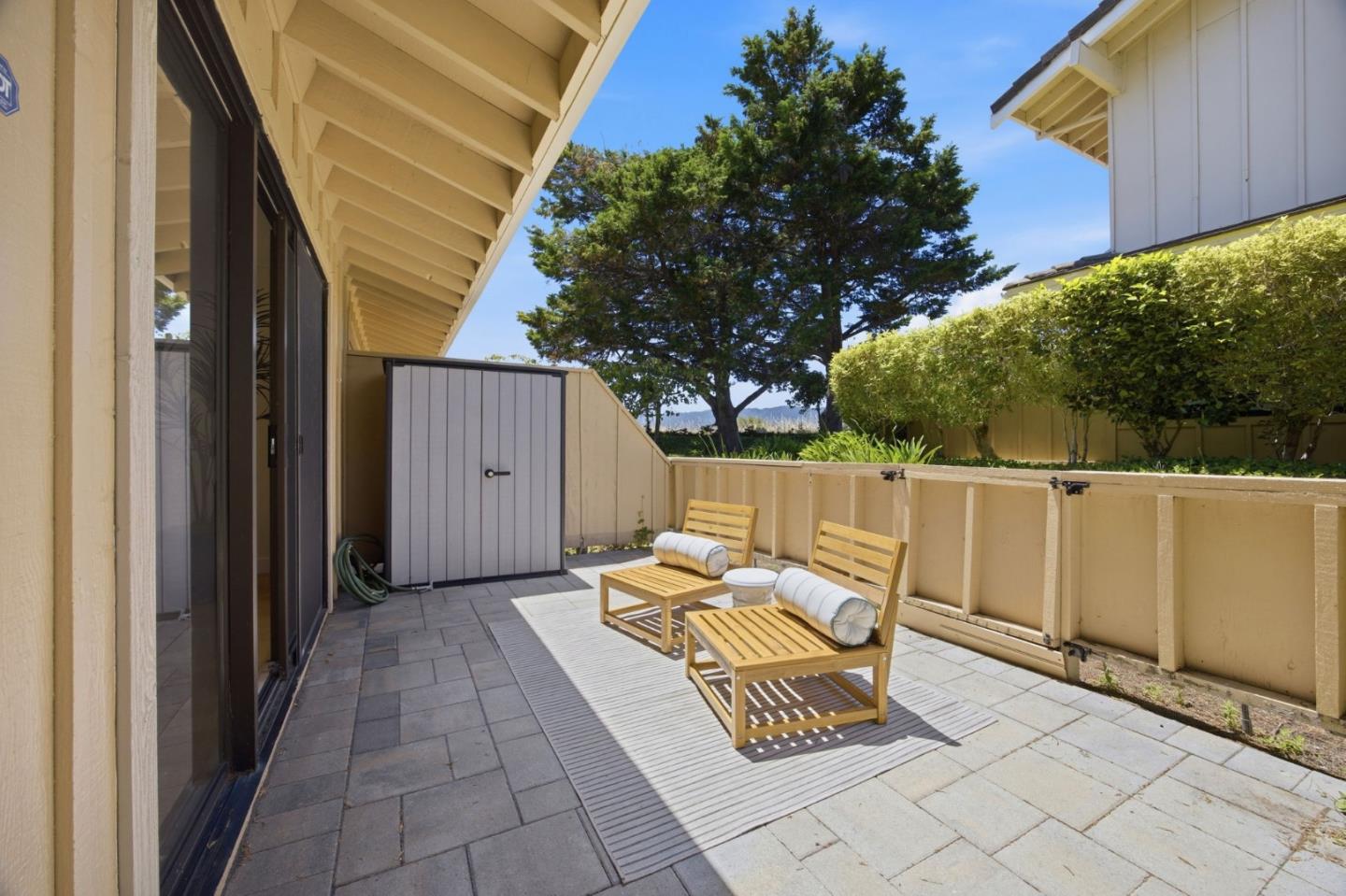 8 Calypso Lane