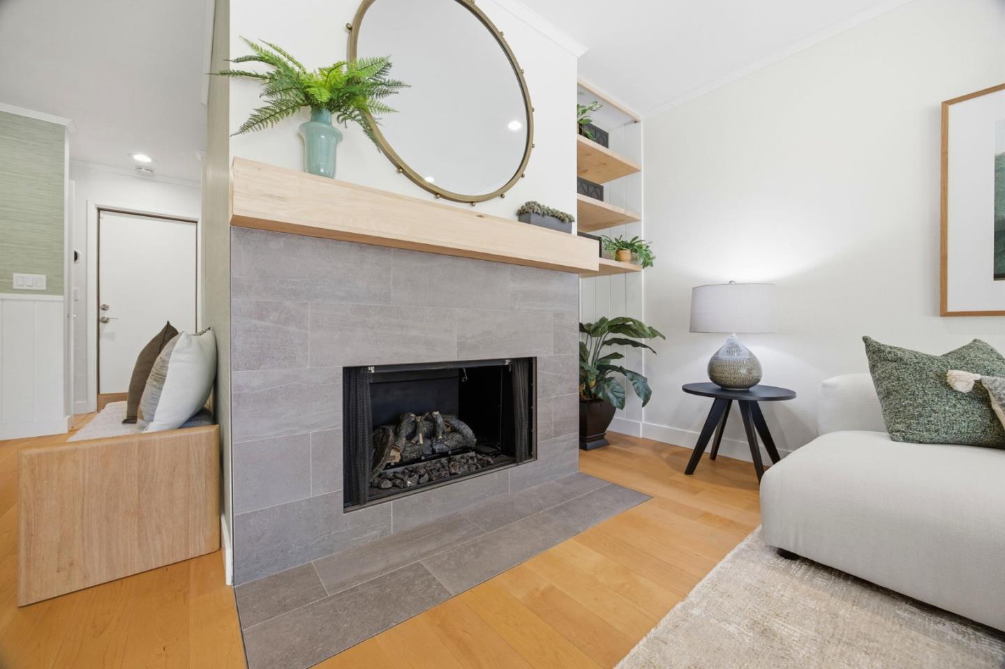 8 Calypso Lane