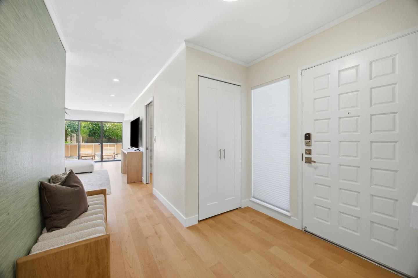 8 Calypso Lane