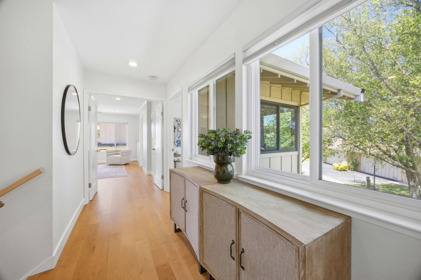 8 Calypso Lane
