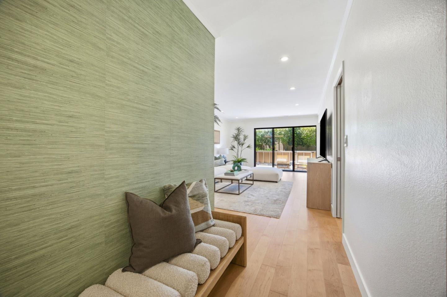 8 Calypso Lane