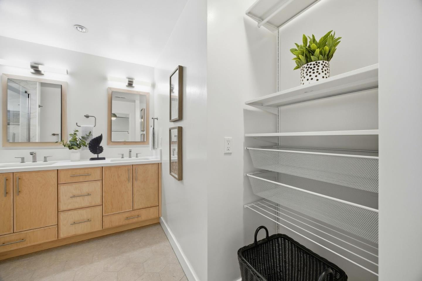 8 Calypso Lane