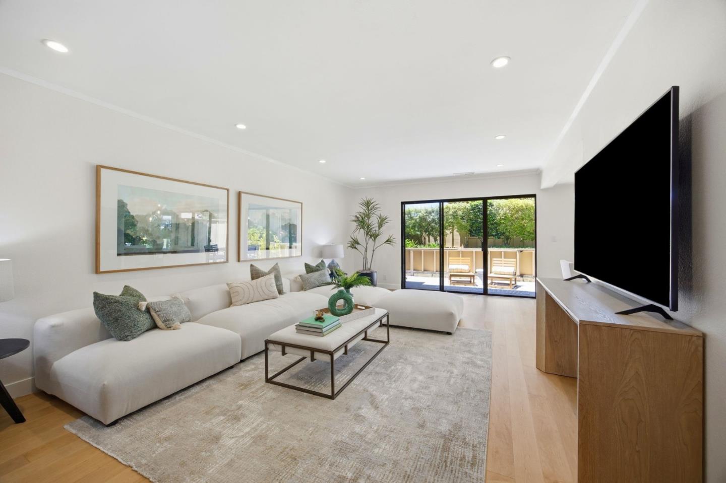 8 Calypso Lane