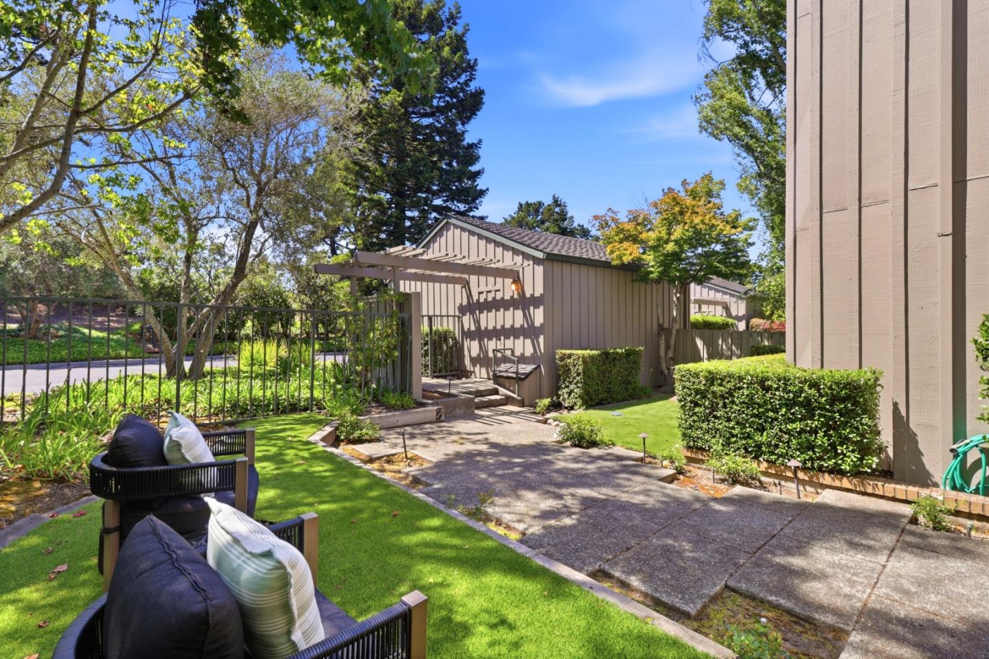 2941 Belmont Woods Way