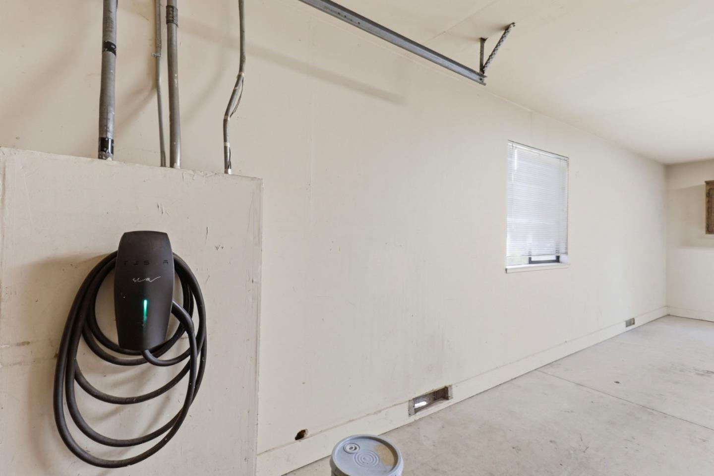 3 Kennedy PL