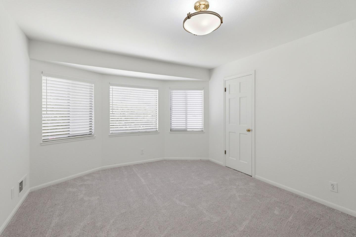 3 Kennedy PL