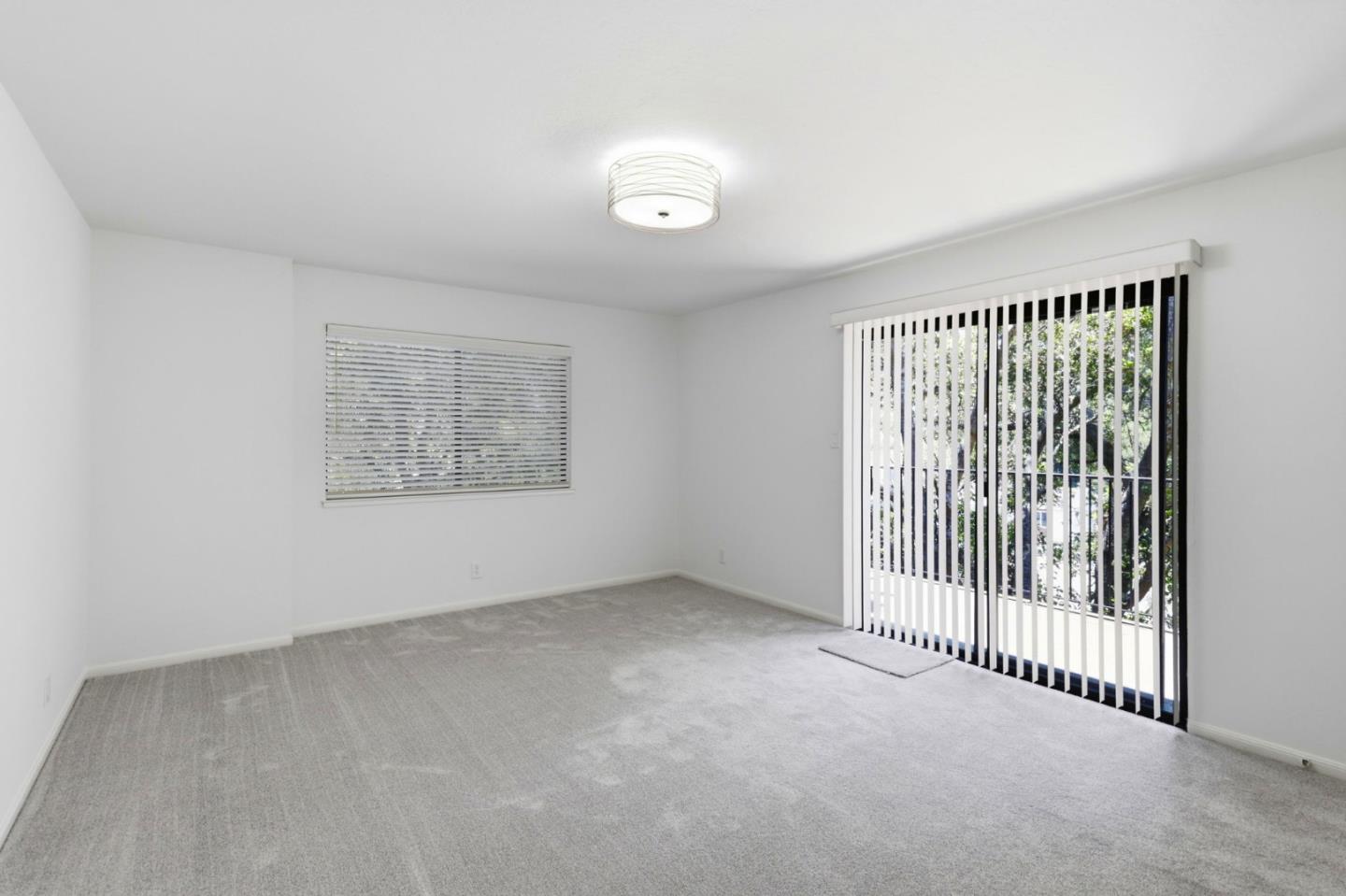 3 Kennedy PL