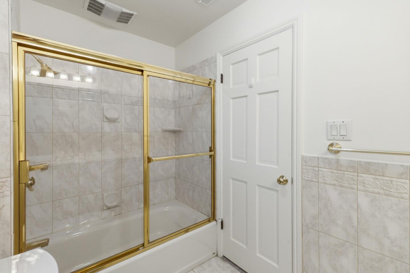 3 Kennedy PL