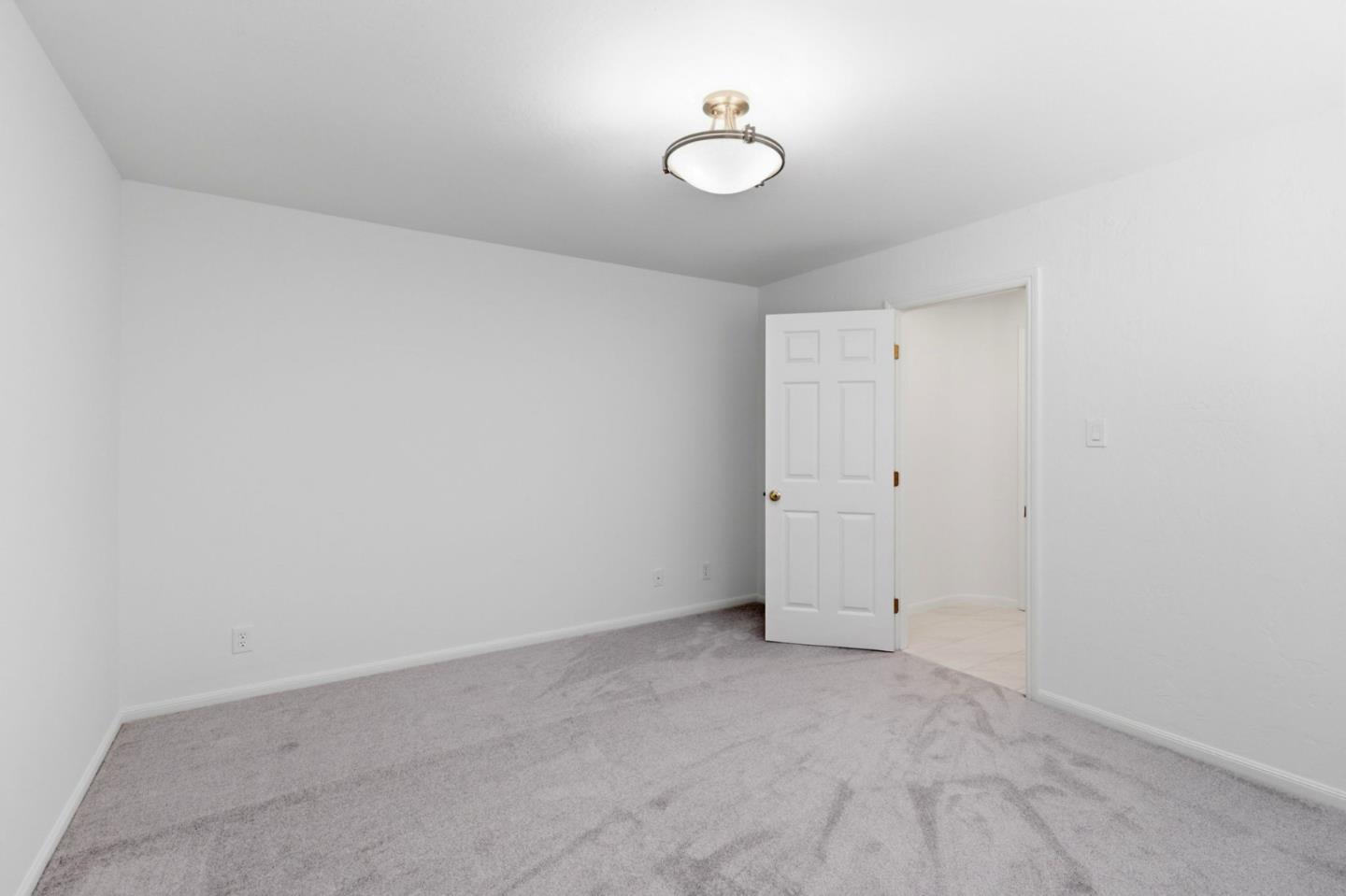 3 Kennedy PL