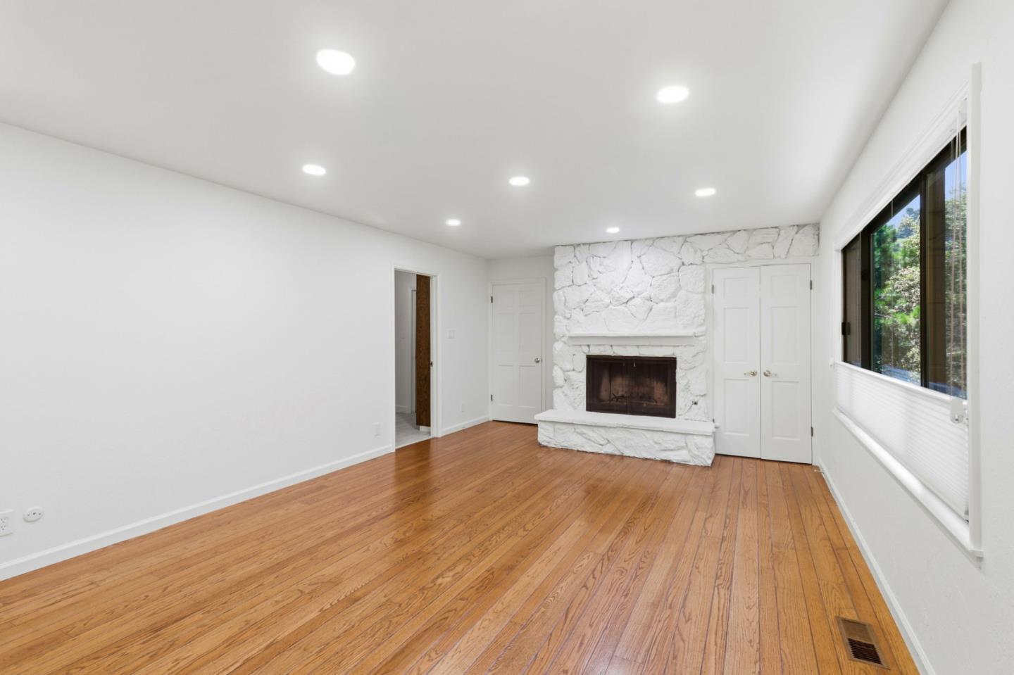 3 Kennedy PL