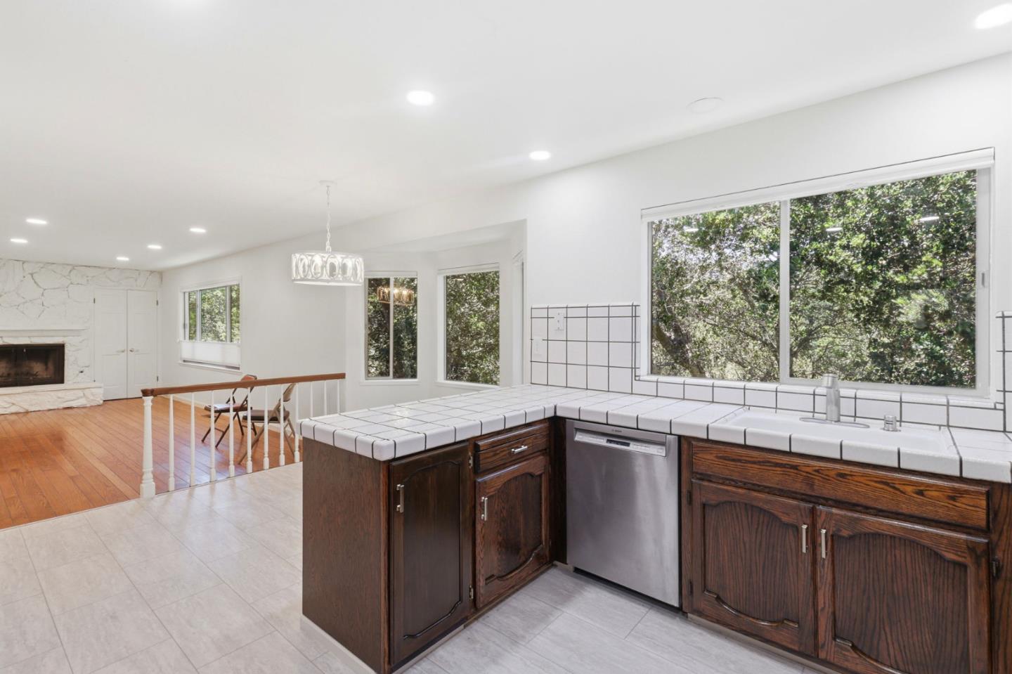 3 Kennedy PL