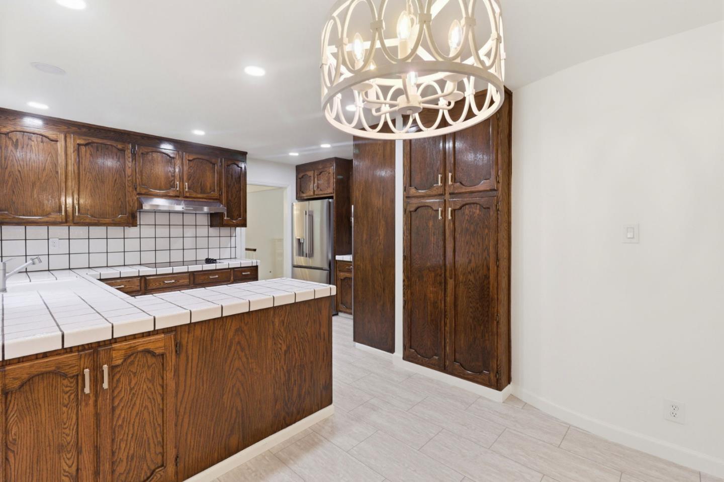 3 Kennedy PL