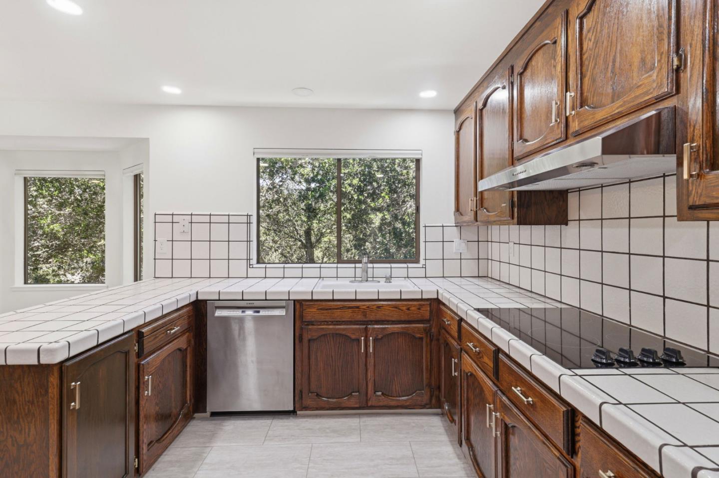 3 Kennedy PL