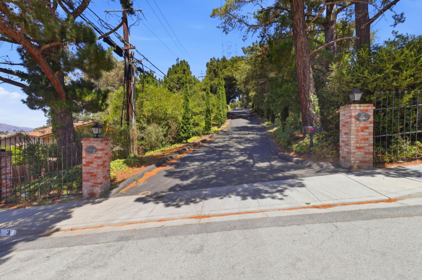 3 Kennedy PL