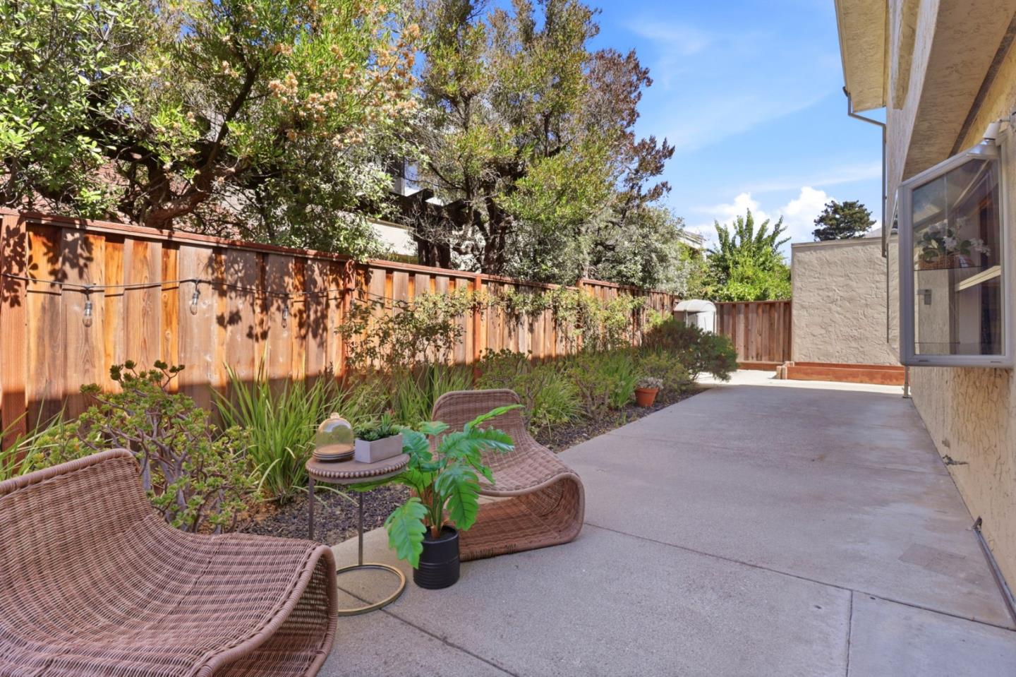 26 Lido CIR