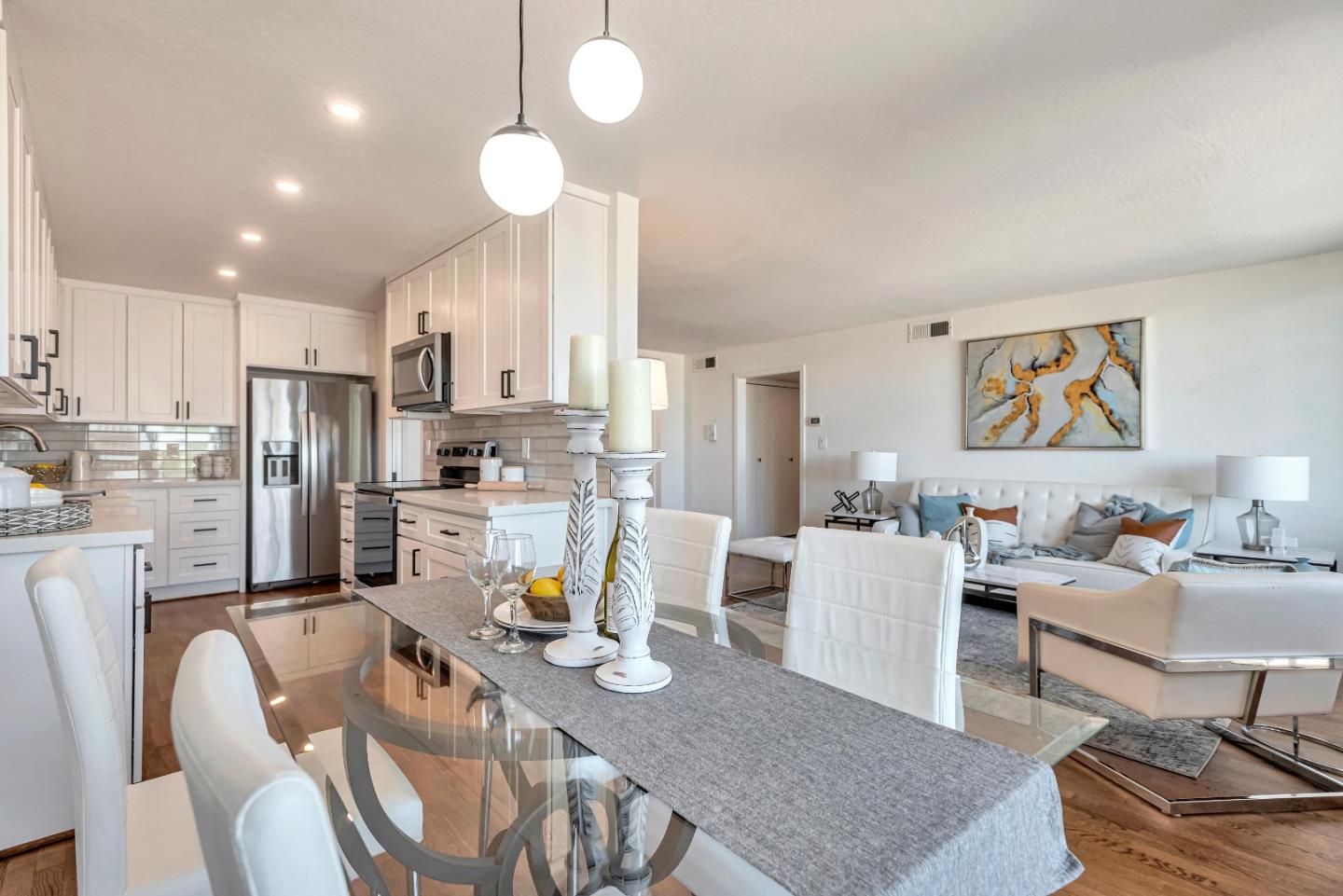 1700 AVE 206