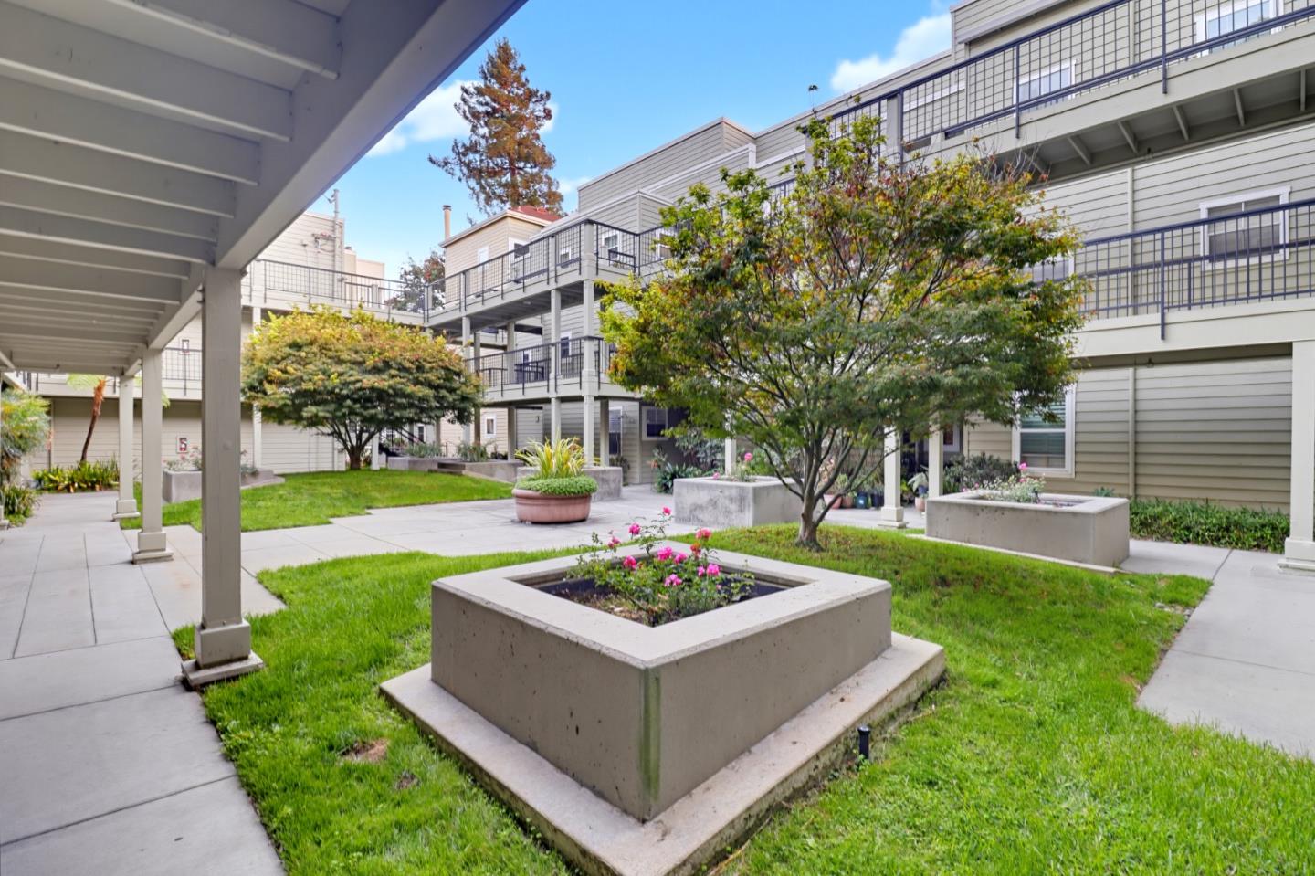 211 S Fremont 309