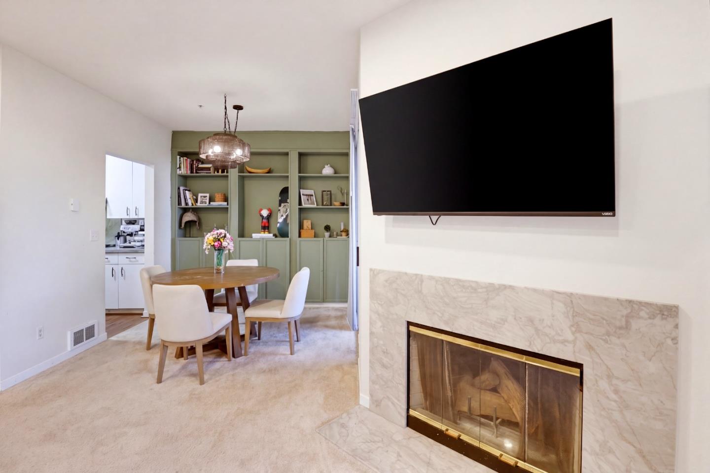 211 S Fremont 309