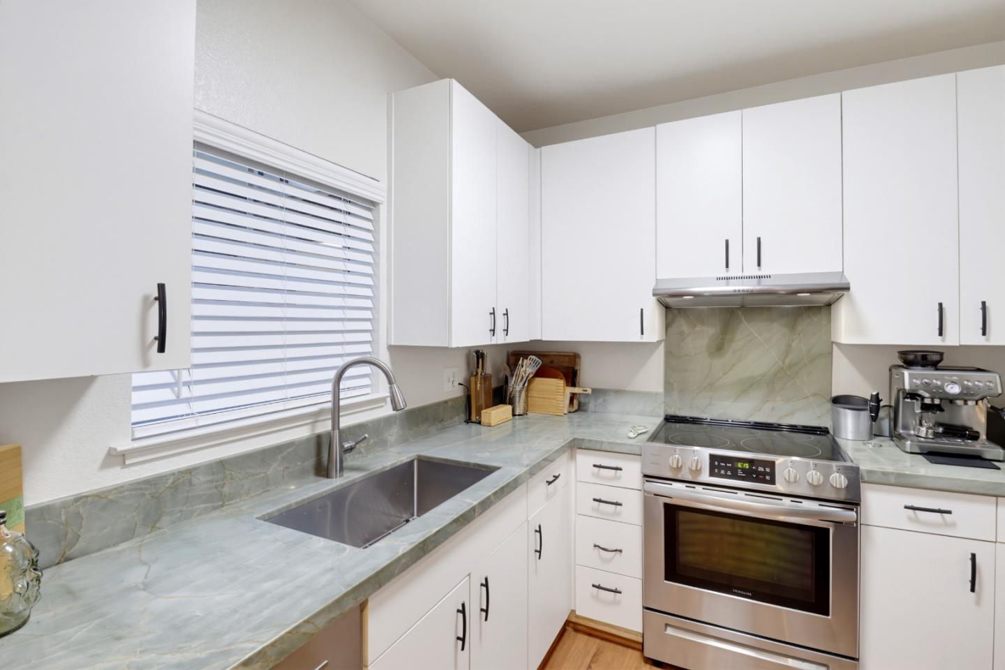 211 S Fremont 309