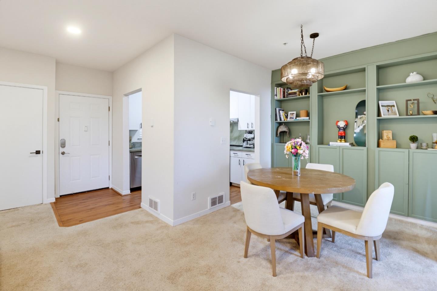 211 S Fremont 309
