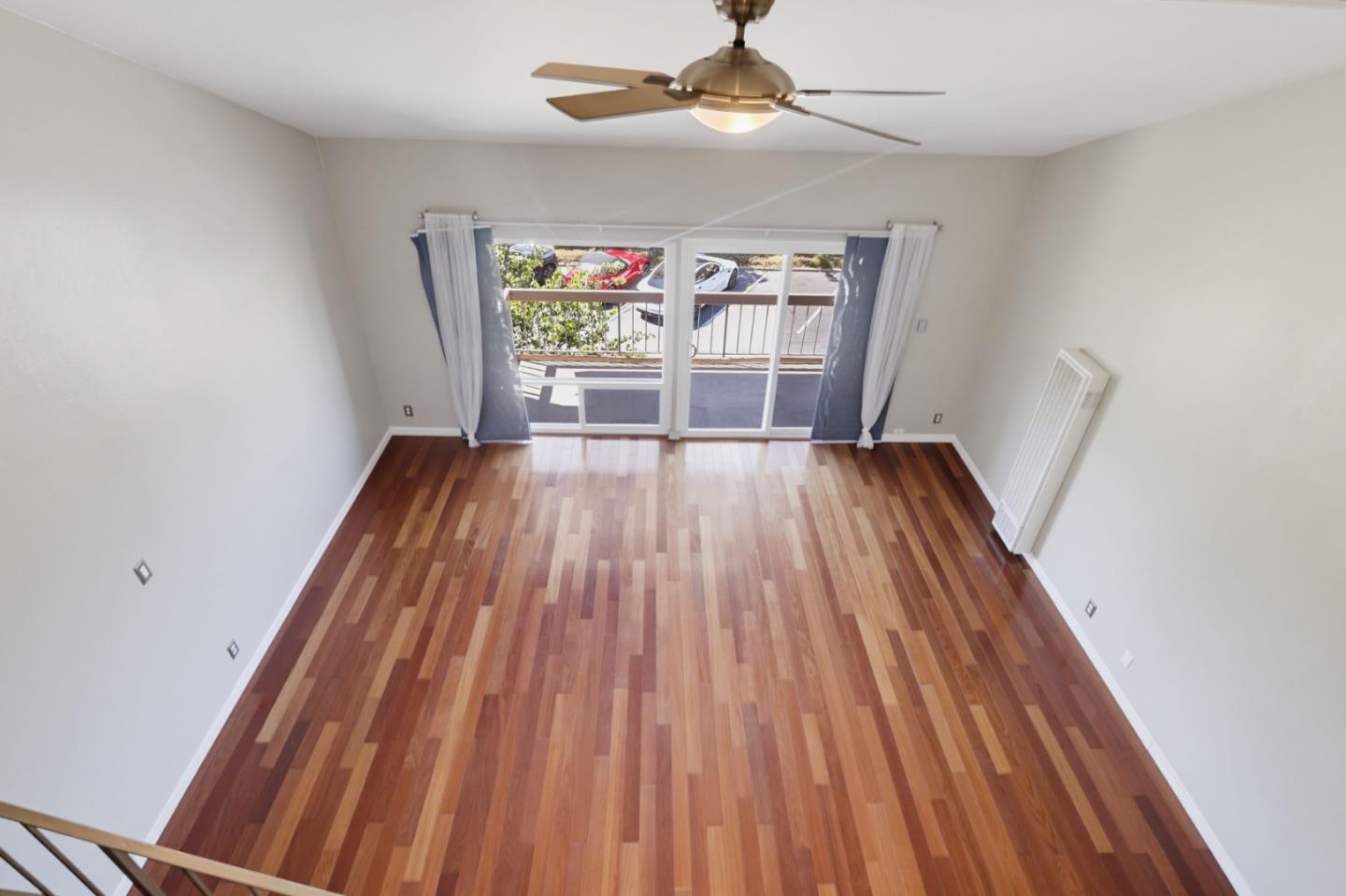 707 Fathom DR 208