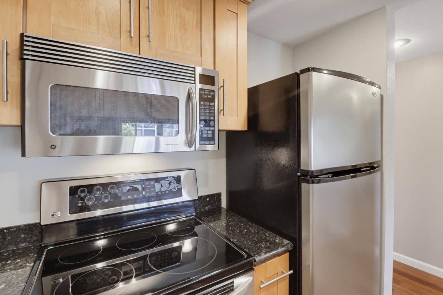 707 Fathom DR 208