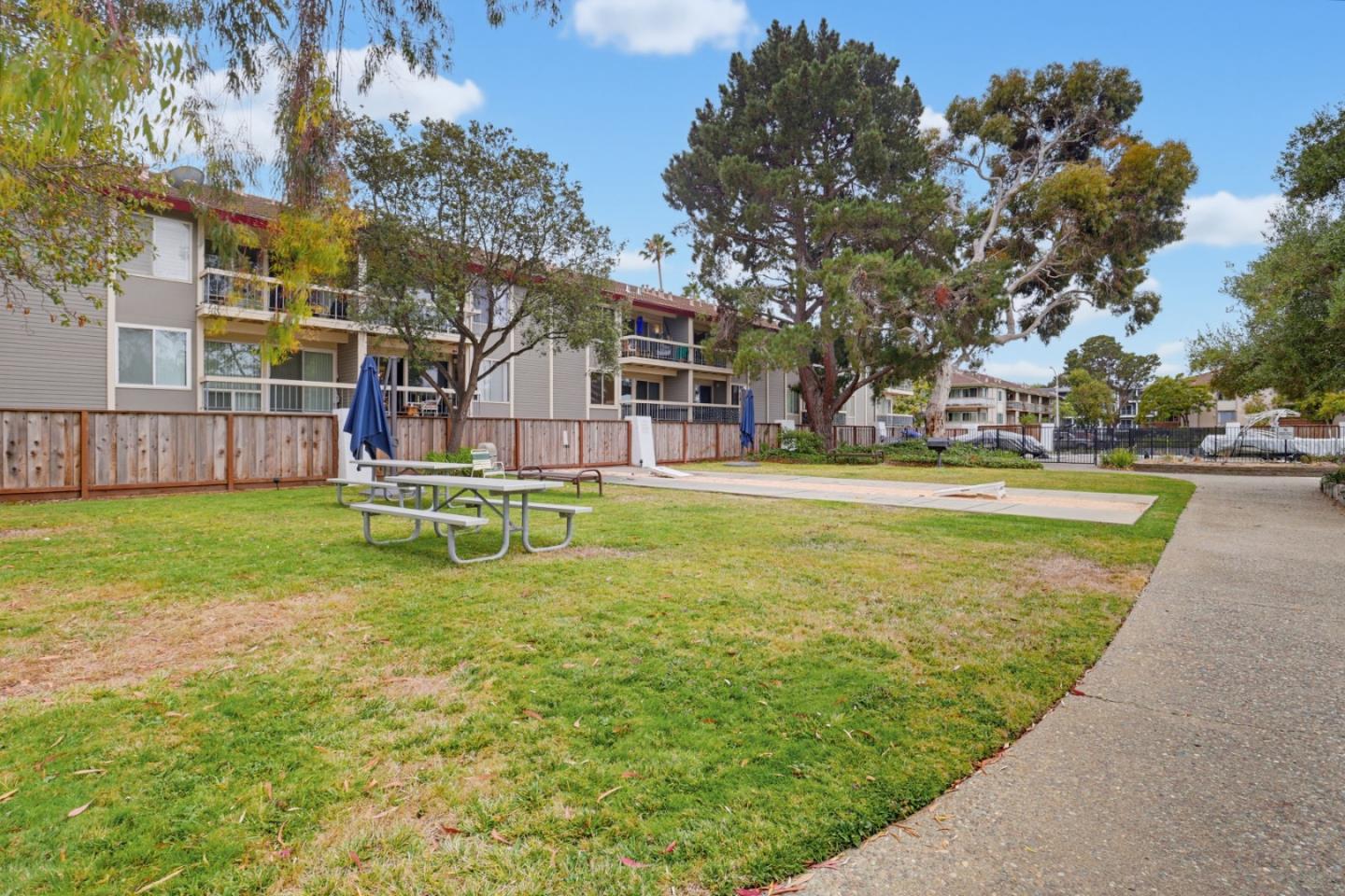 707 Fathom DR 208